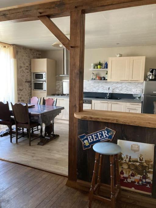 Grand Appartement Tres Clair Pres Centre Ville Argentat Bagian luar foto